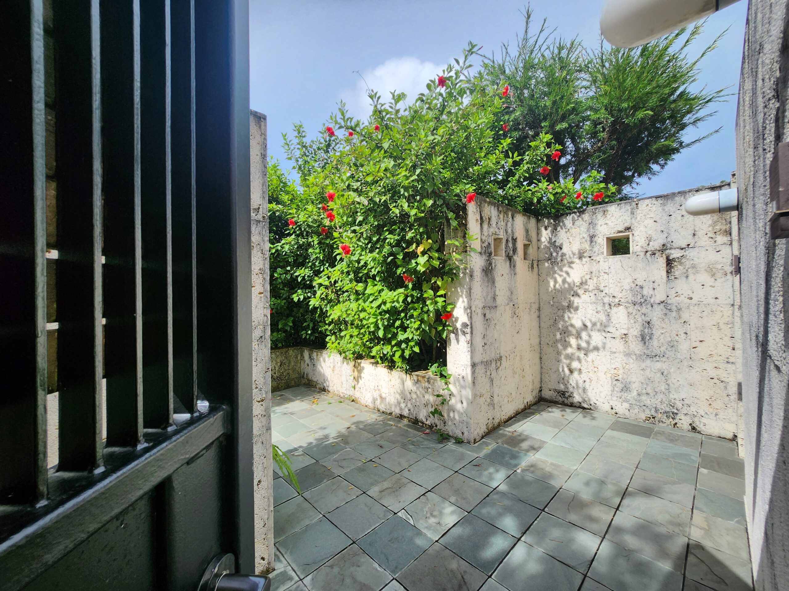 プールアクセス