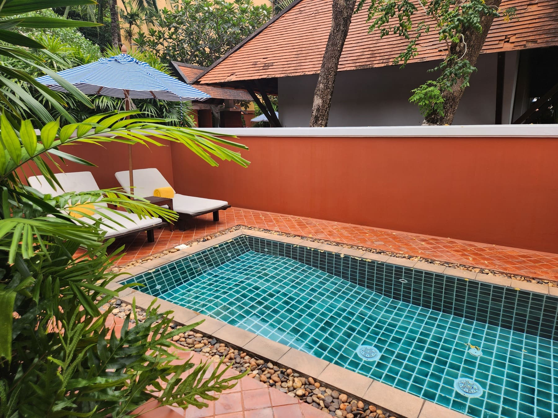 客室のプライベートプール