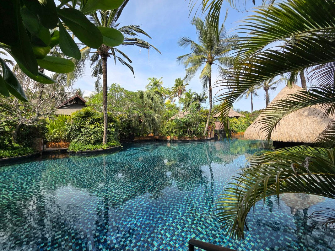 すぐにプールへ