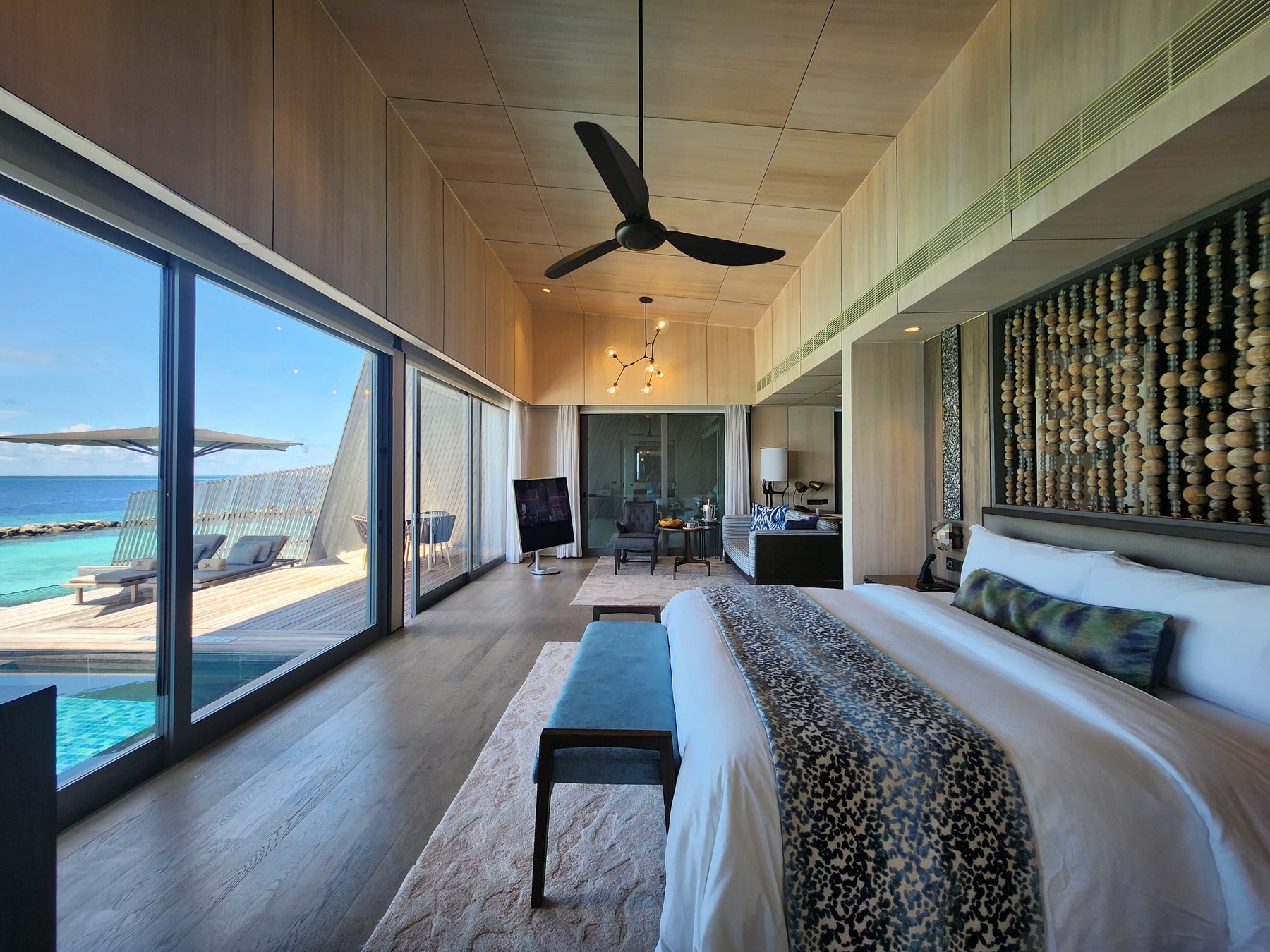 海を望むベッドルーム