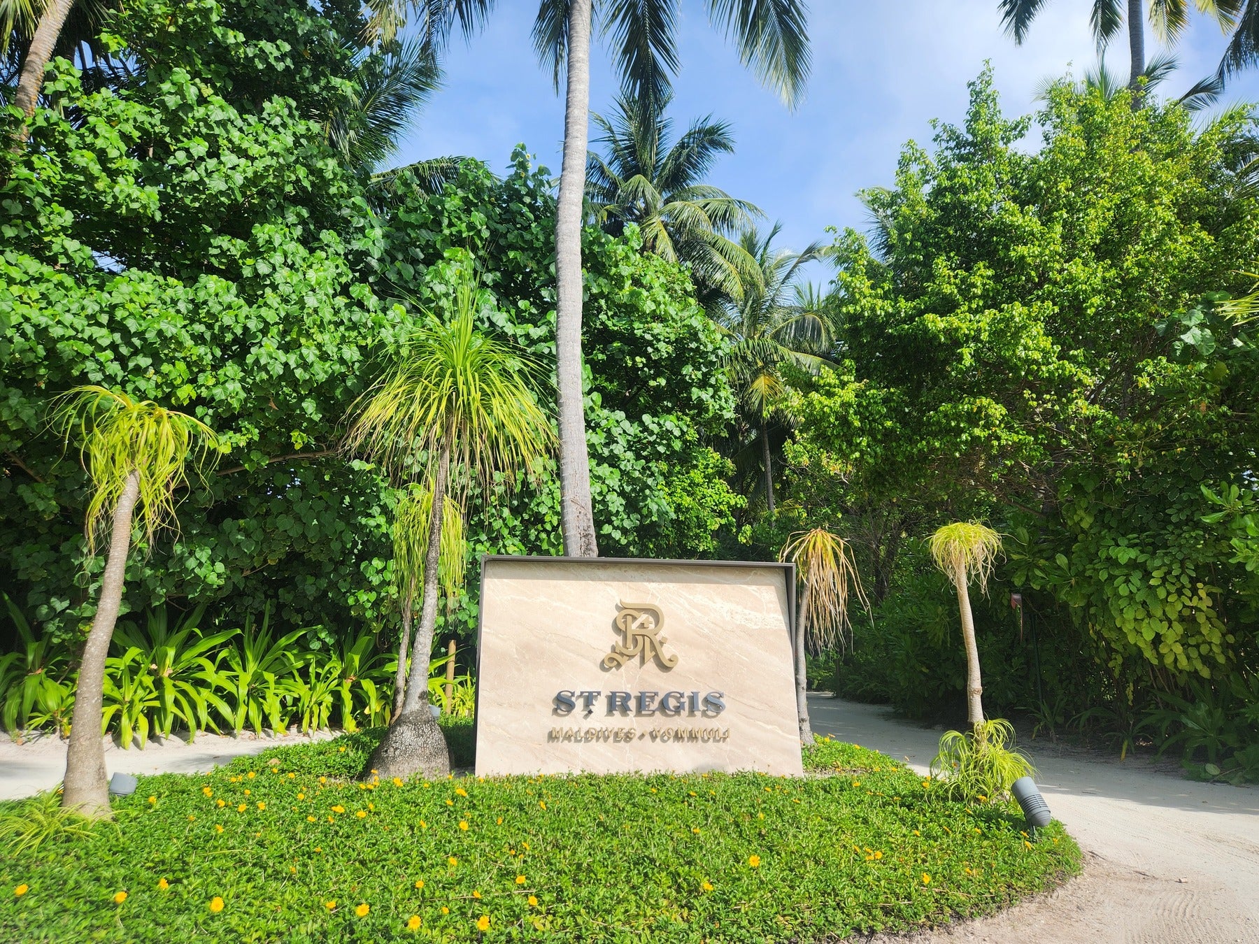 セントレジスモルディブのエントランス