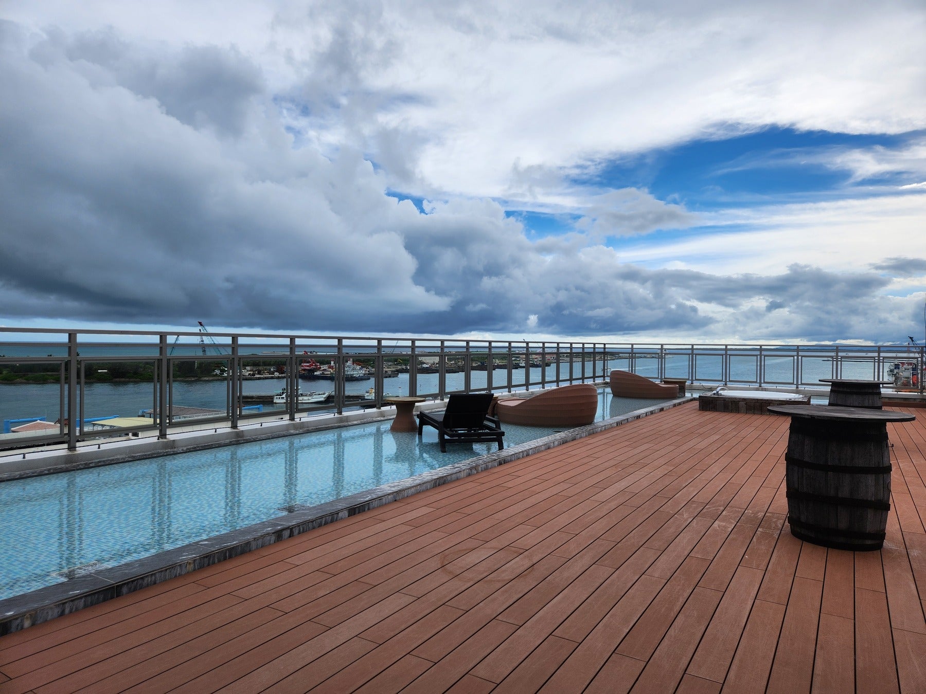 ルーフトップテラス